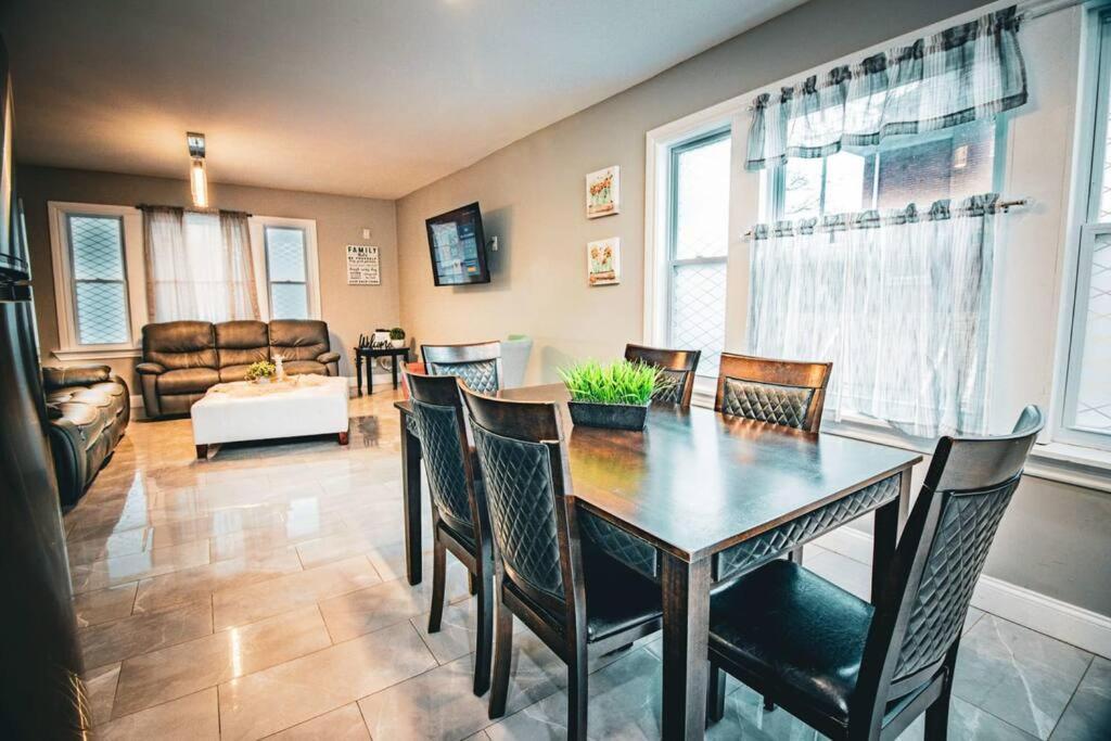 Comfortable 3Br, 1 Bath Close To The Falls Niagara Falls Zewnętrze zdjęcie